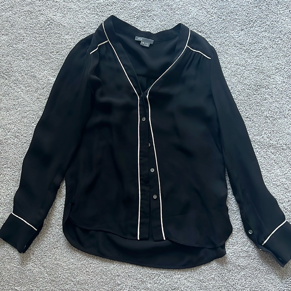 vince 100% silk blouse